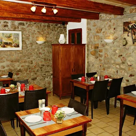 Le Romarin ホテル 3*